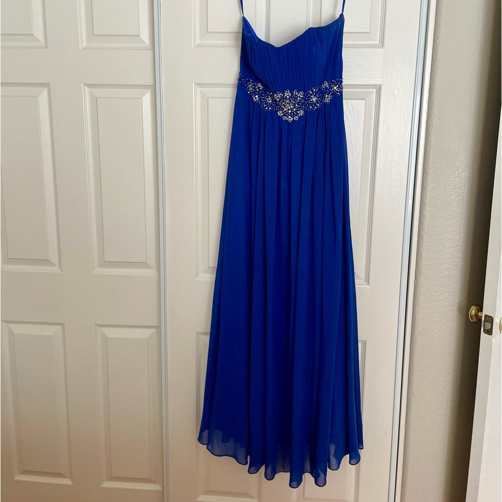 Gorgeous Royal Blue Formal Dress by Fiesta size M - Picture 2 of 7